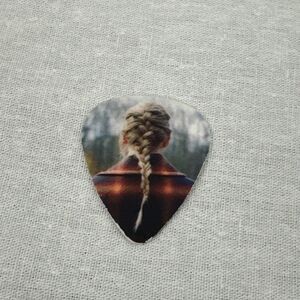 Taylor Swift Evermore Signature Photo Guitar Pick Single Pick Concert Folk Pop